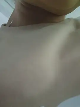 Pretty Julieta online show from 04.14.26