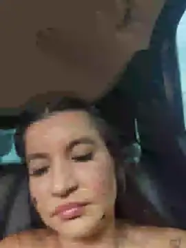 Snapshot of Pretty_Julieta chatting on 06.14.26 Pretty Julieta online show from 06.14.26