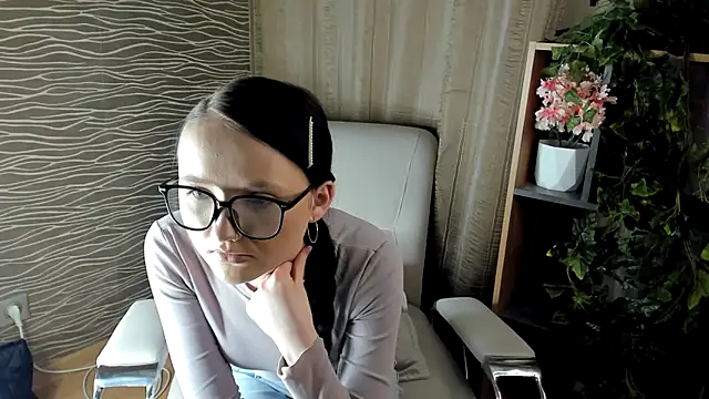 Snapshot of TonetteBeska chatting on 03.06.26 TonetteBeska online show from 03.06.26