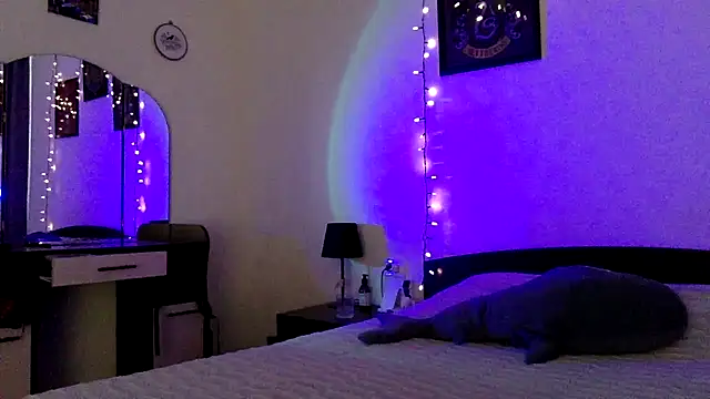 Milk shakeee online show from 03.18.26