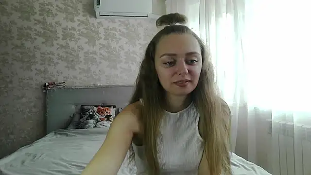 MysticGlimmer online show from 04.20.26