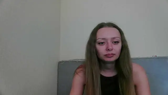 Snapshot of MysticGlimmer chatting on 05.28.26 MysticGlimmer online show from 05.28.26