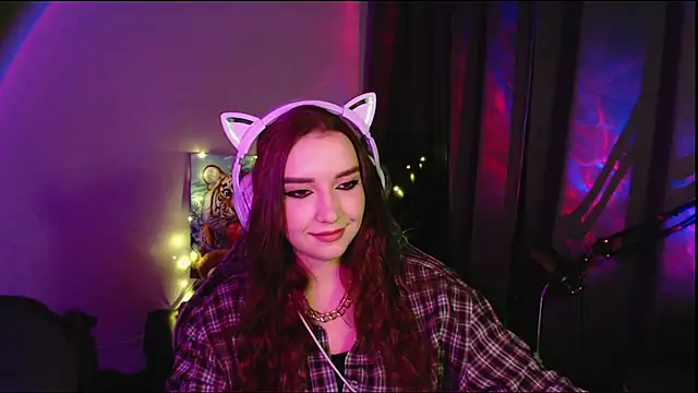 Snapshot of Celia_Sensual_ chatting on 05.17.26 Celia Sensual online show from 05.17.26