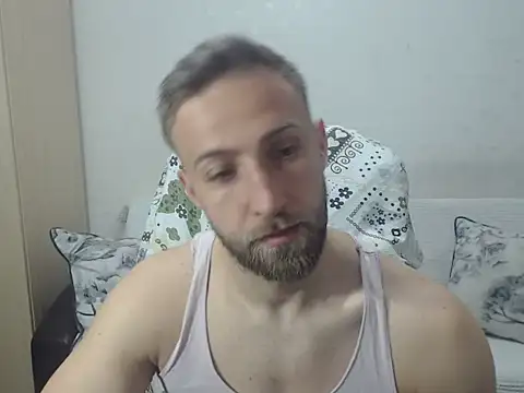 Snapshot of BlondEagleMuscle chatting on 04.20.26 BlondEagleMuscle online show from 04.20.26