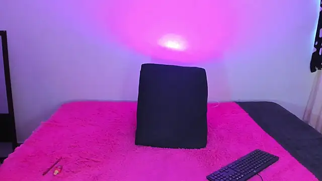 NatyVelt online show from 04.09.26