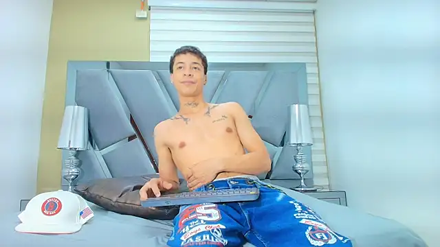 HENRY GREEN2 online show from 03.31.26