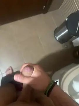 nikos 17 online show from 04.20.26