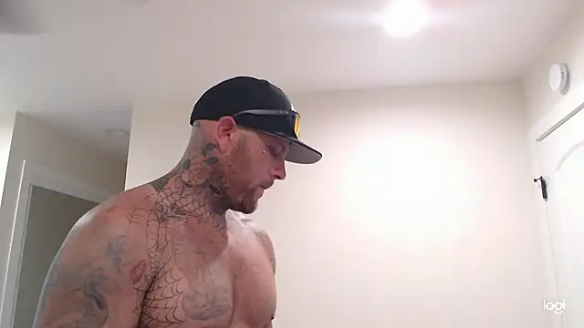 SecretsNextDoor online show from 04.04.26