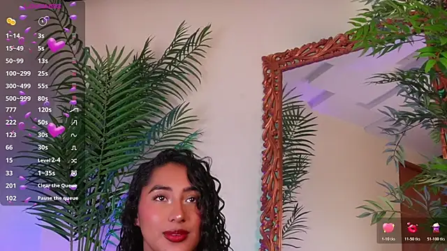 Snapshot of SoyJuliana_19 chatting on 05.28.26 SoyJuliana 19 online show from 05.28.26