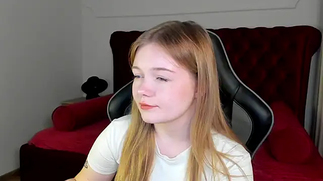 ElinaVale online show from 05.11.26