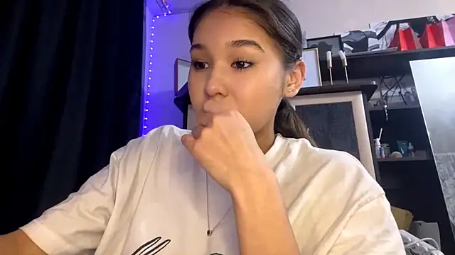 CatherineForbes online show from 04.13.26