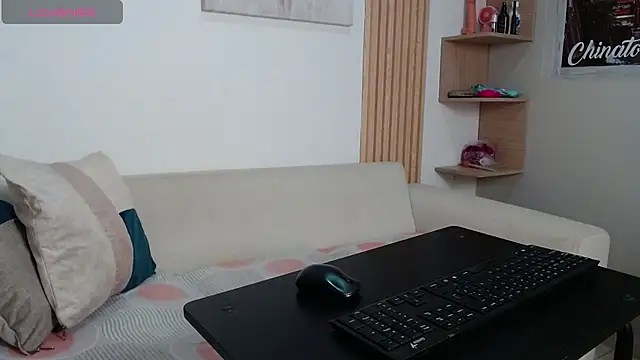 Snapshot of queen_adhara chatting on 07.25.26 queen adhara online show from 07.25.26