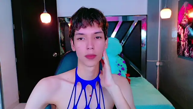 Stefany PiInk online show from 05.16.26