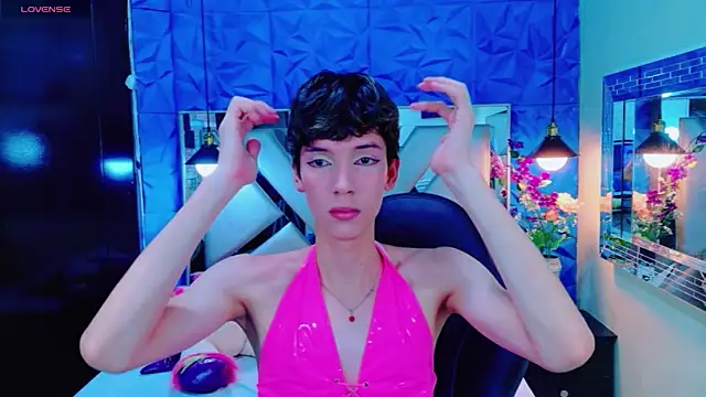 Stefany PiInk online show from 05.22.26
