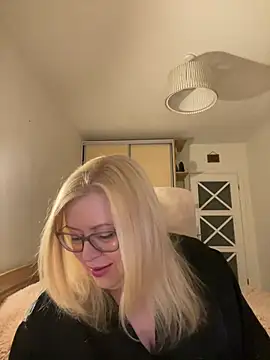 JanieLight53 online show from 05.23.26