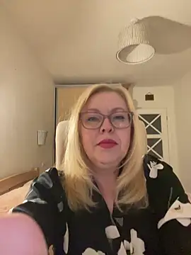 JanieLight53 online show from 05.26.26