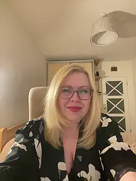 JanieLight53 online show from 05.27.26
