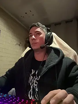 Snapshot of Cr1sXPorn chatting on 06.15.26 Cr1sXPorn online show from 06.15.26