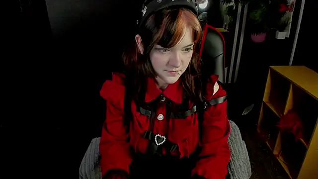 Snapshot of EsterTwilight chatting on 05.15.26 EsterTwilight online show from 05.15.26