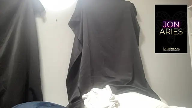 Snapshot of JonAriesxxx chatting on 03.27.26 JonAriesxxx online show from 03.27.26