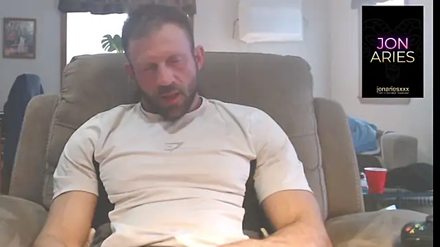 Snapshot of JonAriesxxx chatting on 03.31.26 JonAriesxxx online show from 03.31.26