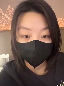 Snapshot of sunny_AsainKing chatting on 04.16.26 sunny AsainKing online show from 04.16.26