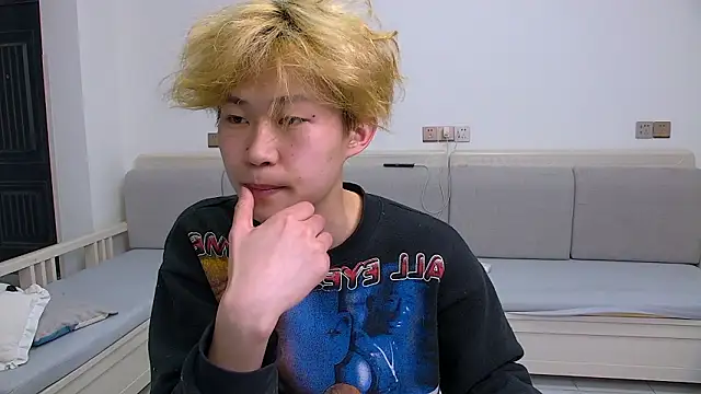 Chili-001 online show from 03.11.26