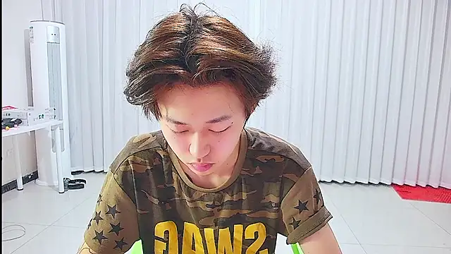 Chili-001 online show from 07.05.26