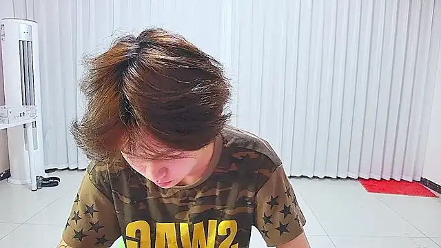 Chili-001 online show from 07.12.26