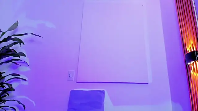 BellaRomano online show from 04.23.26