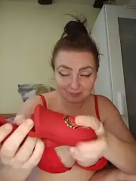 Bella-Monroe online show from 04.15.26