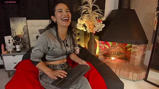 Vicky Angeel online show from 04.16.26