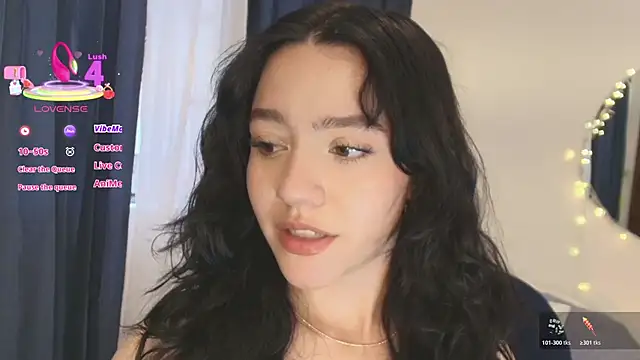 Snapshot of Katiieee chatting on 05.24.26 Katiieee online show from 05.24.26