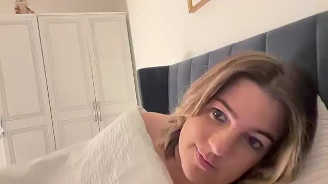 annabellewarick online show from 04.16.26