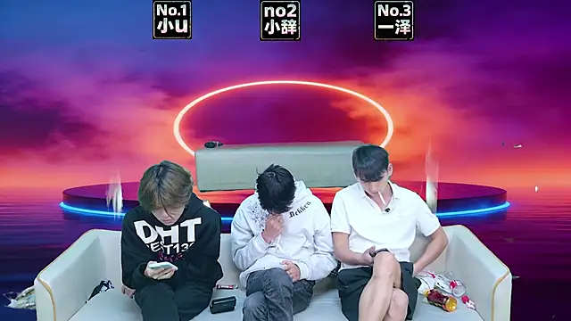 XHR001 online show from 03.25.26