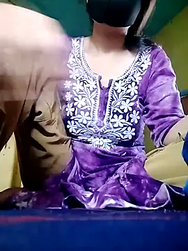 Snapshot of Divya3107 chatting on 04.16.26 Divya3107 online show from 04.16.26
