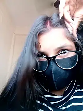 Snapshot of Divya3107 chatting on 04.22.26 Divya3107 online show from 04.22.26
