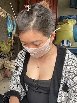 Bling-pusy online show from 03.12.26