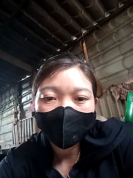 Bling-pusy online show from 04.05.26