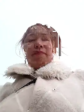 Yellow-pink online show from 03.31.26