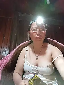 Snapshot of Yellow-pink chatting on 05.09.26 Yellow-pink online show from 05.09.26