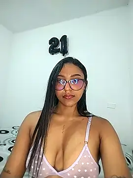 Victoria Gonzalez online show from 04.12.26