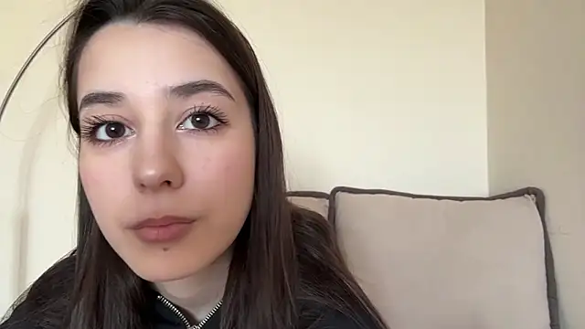 AdeleVelvet online show from 03.13.26