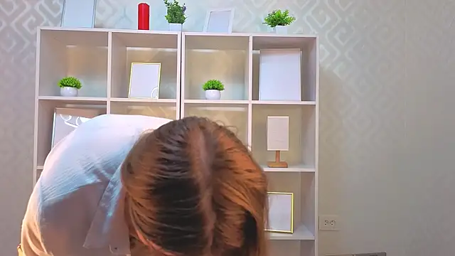 EsterCristofori online show from 04.25.26