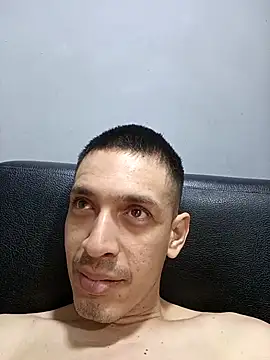 Snapshot of deltaforz chatting on 03.17.26 deltaforz online show from 03.17.26