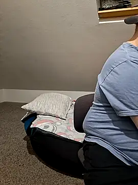 Snapshot of hotmessmnstr chatting on 07.19.26 hotmessmnstr online show from 07.19.26