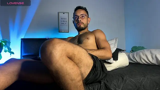 Mateobaer  online show from 03.27.26