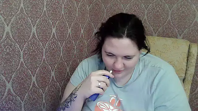 Snapshot of ElviraOreillly chatting on 03.10.26 ElviraOreillly online show from 03.10.26