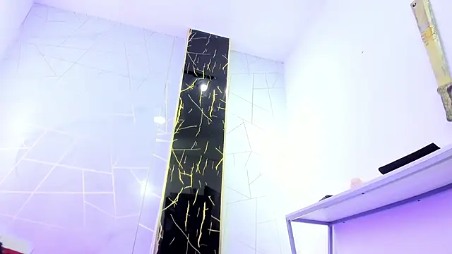 Valentin Lux online show from 03.31.26