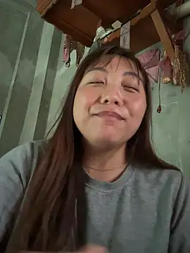 Snapshot of Sumi_pusy chatting on 04.15.26 Sumi pusy online show from 04.15.26